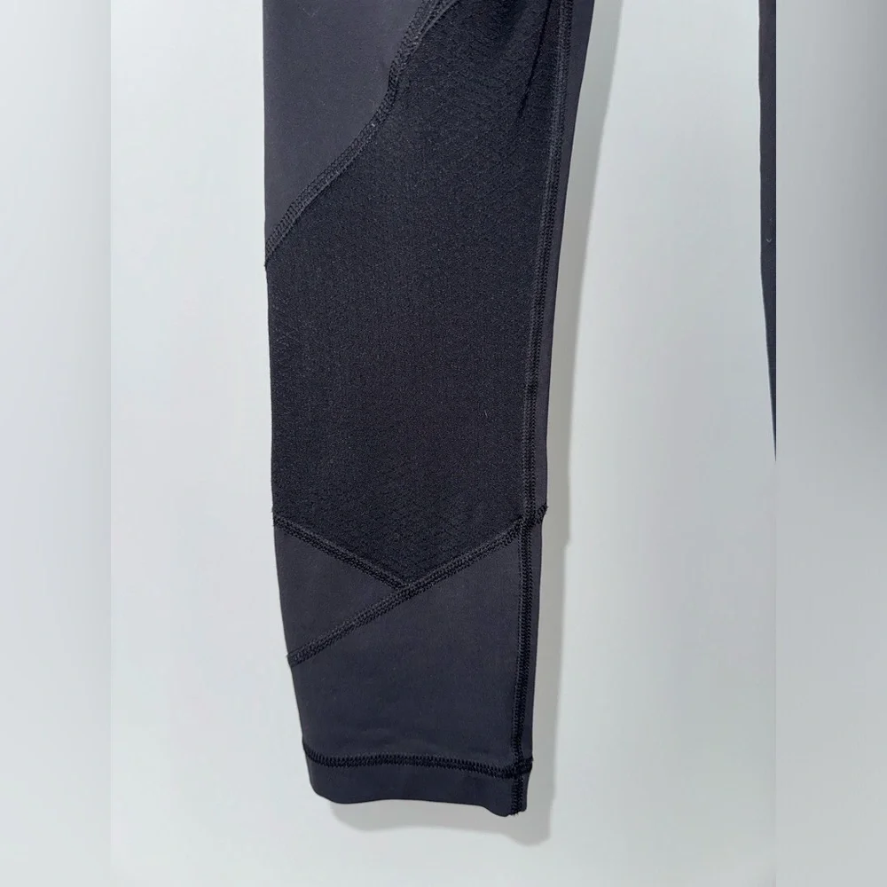Lululemon Pace Rival Crop Leggings‎ in Black, Size 4